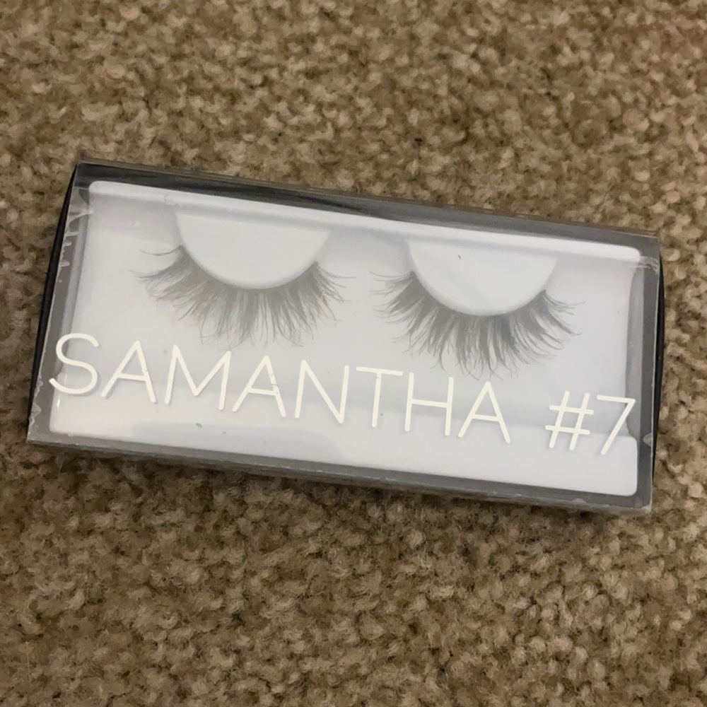 Huda beauty Lashes